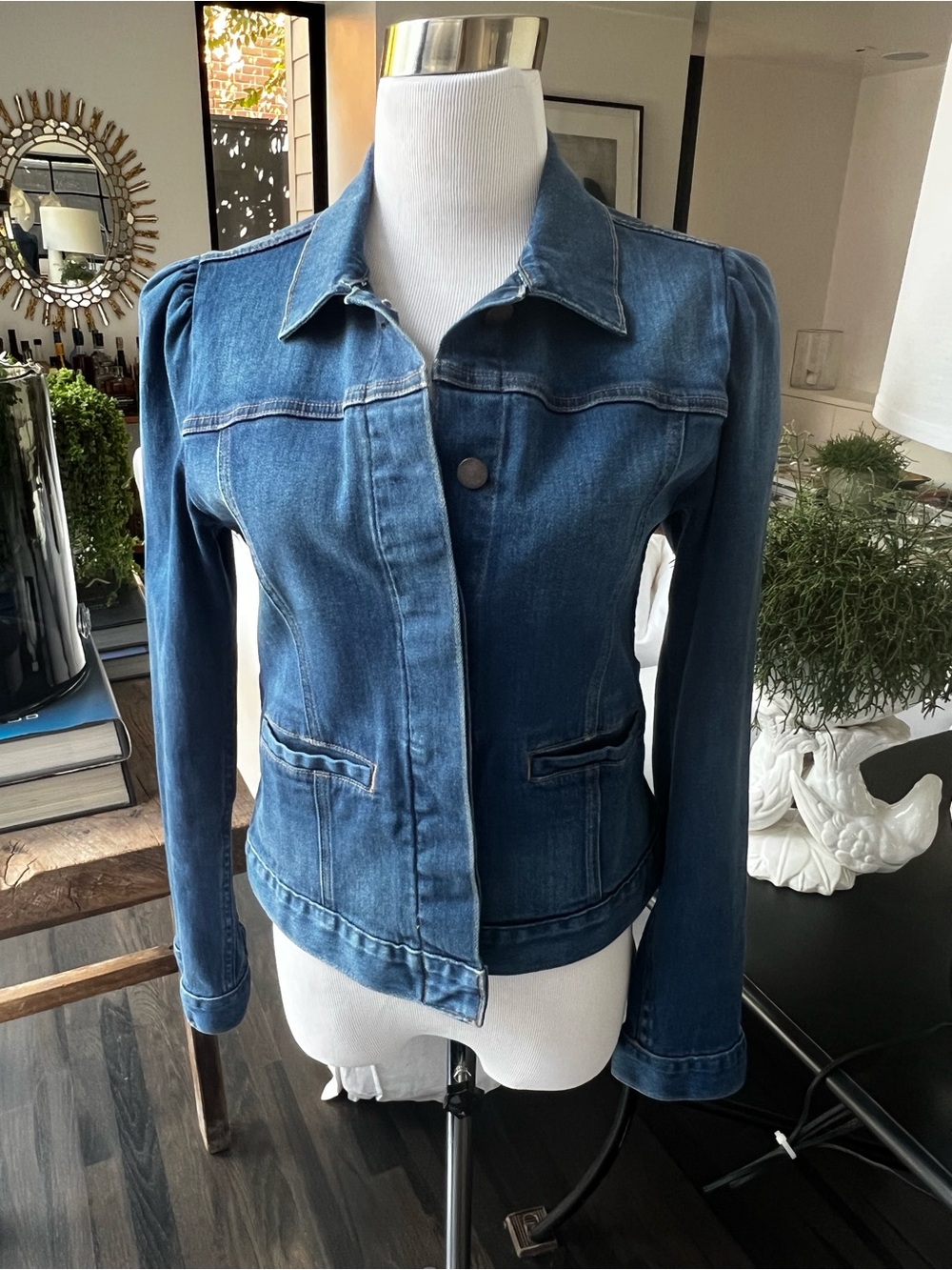 GOOP G.Label Gwyn Fitted Women's Denim Jacket with puffed shoulder detail size M - Picture 1 of 10